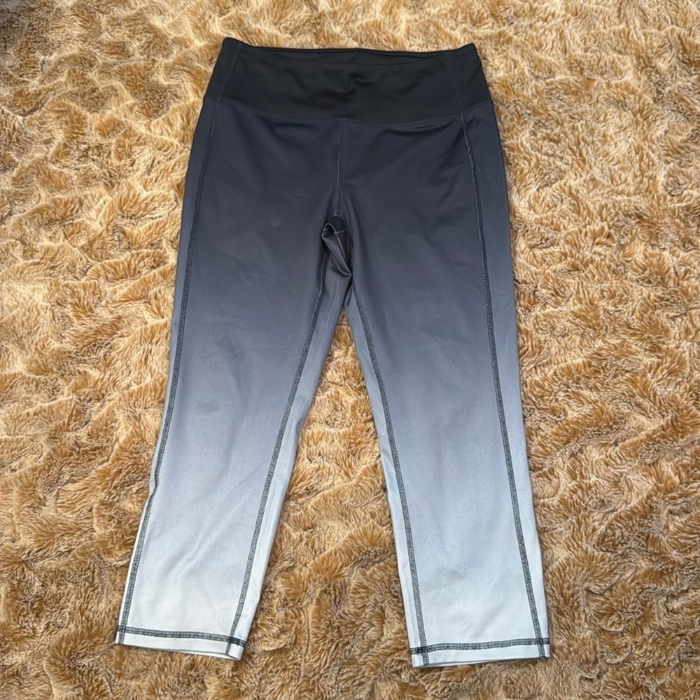 Joe Fresh Gray Ombre Leggings size M